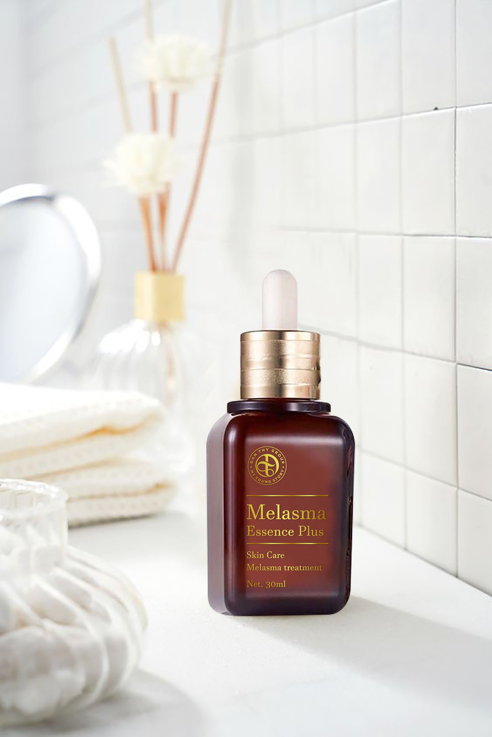 Nước thần tan nám - Melasma Essence Plus